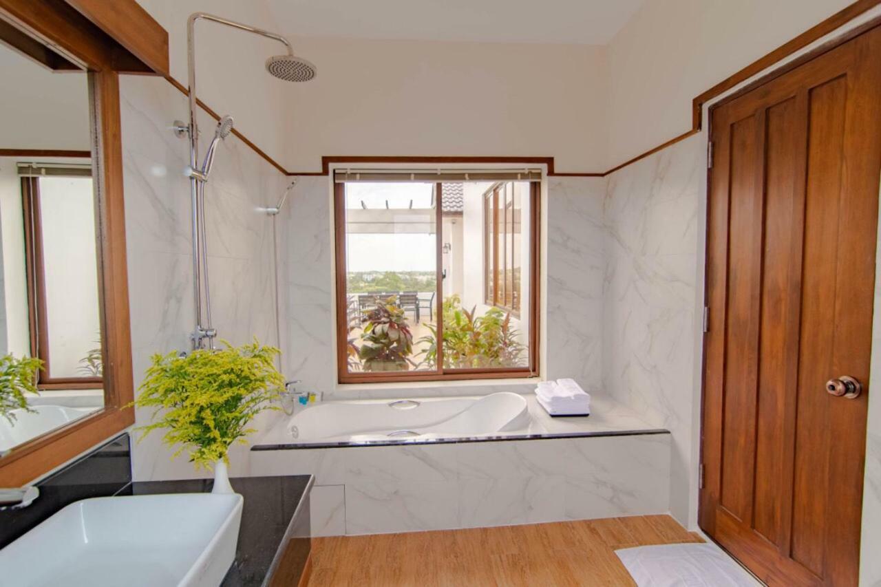 Hotel The Haven Mandalaj Zewnętrze zdjęcie